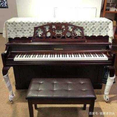 钢琴价格解析与选购指南 从新琴到二手，两三万能否买到原装进口琴？