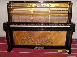 探索雅马哈U1A钢琴 经典传承与上海顶胜钢琴厂的精选二手市场